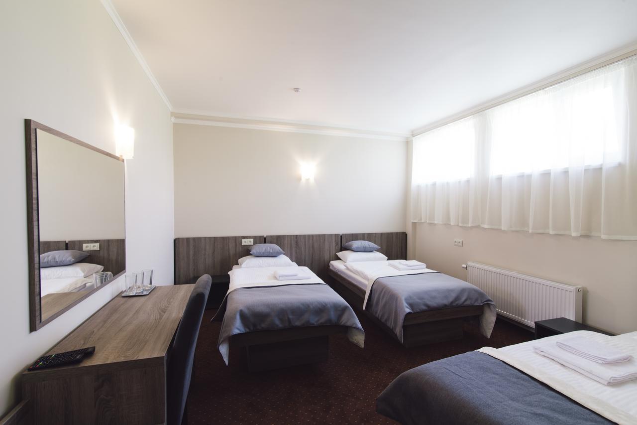 Zinedine Sport-Hotel Uzjhorod Eksteriør billede