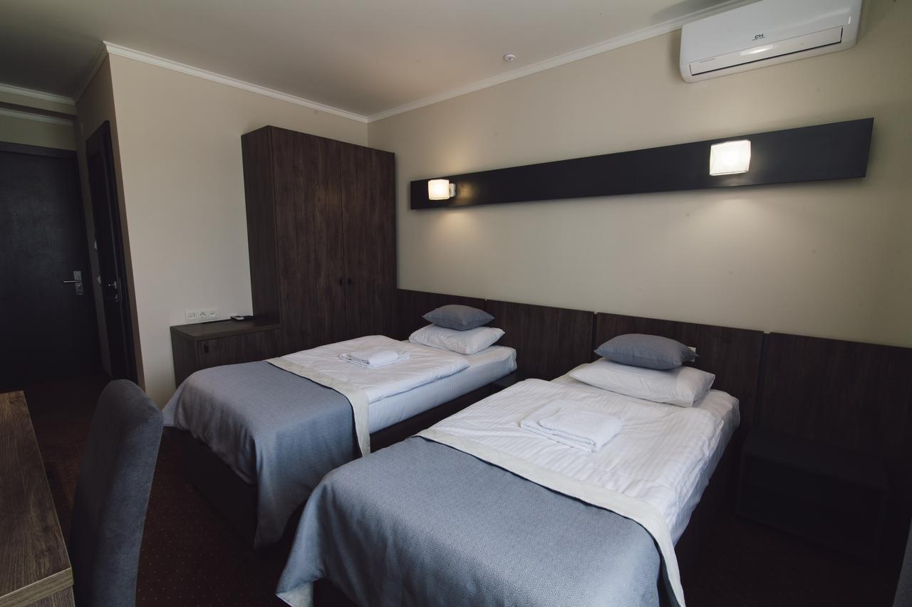 Zinedine Sport-Hotel Uzjhorod Eksteriør billede