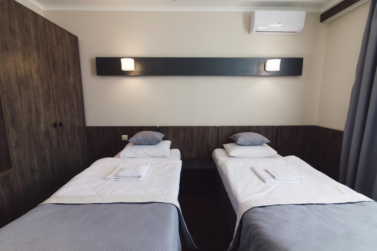Zinedine Sport-Hotel Uzjhorod Eksteriør billede