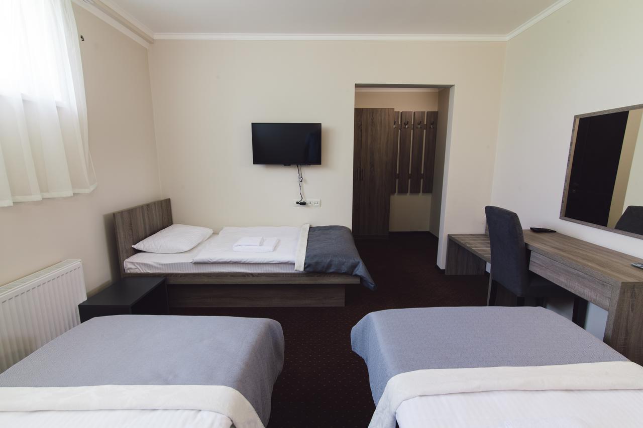 Zinedine Sport-Hotel Uzjhorod Eksteriør billede