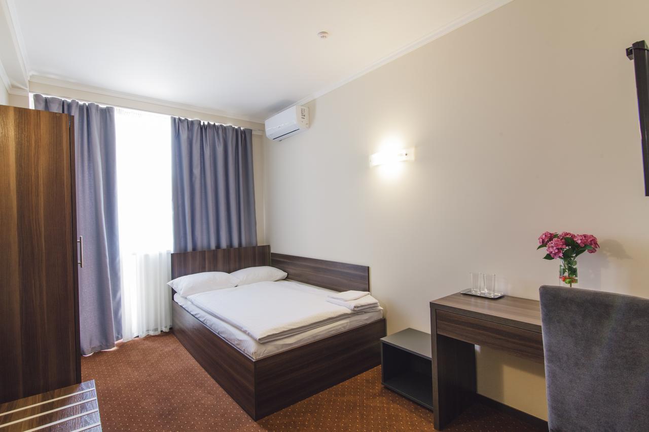 Zinedine Sport-Hotel Uzjhorod Eksteriør billede