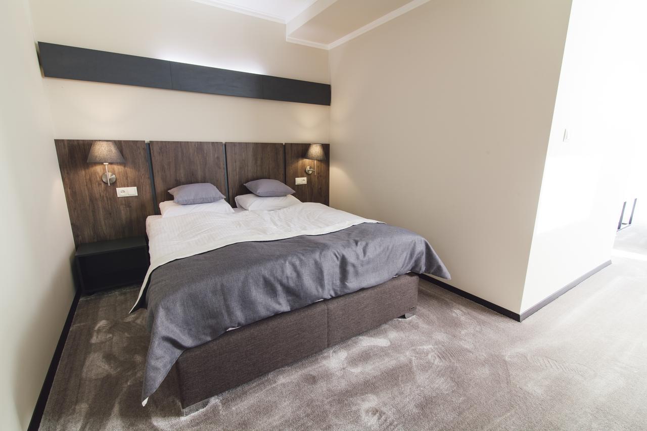 Zinedine Sport-Hotel Uzjhorod Eksteriør billede