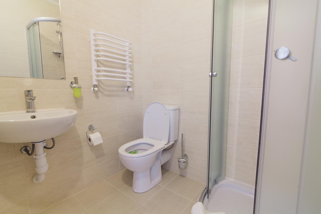 Zinedine Sport-Hotel Uzjhorod Eksteriør billede