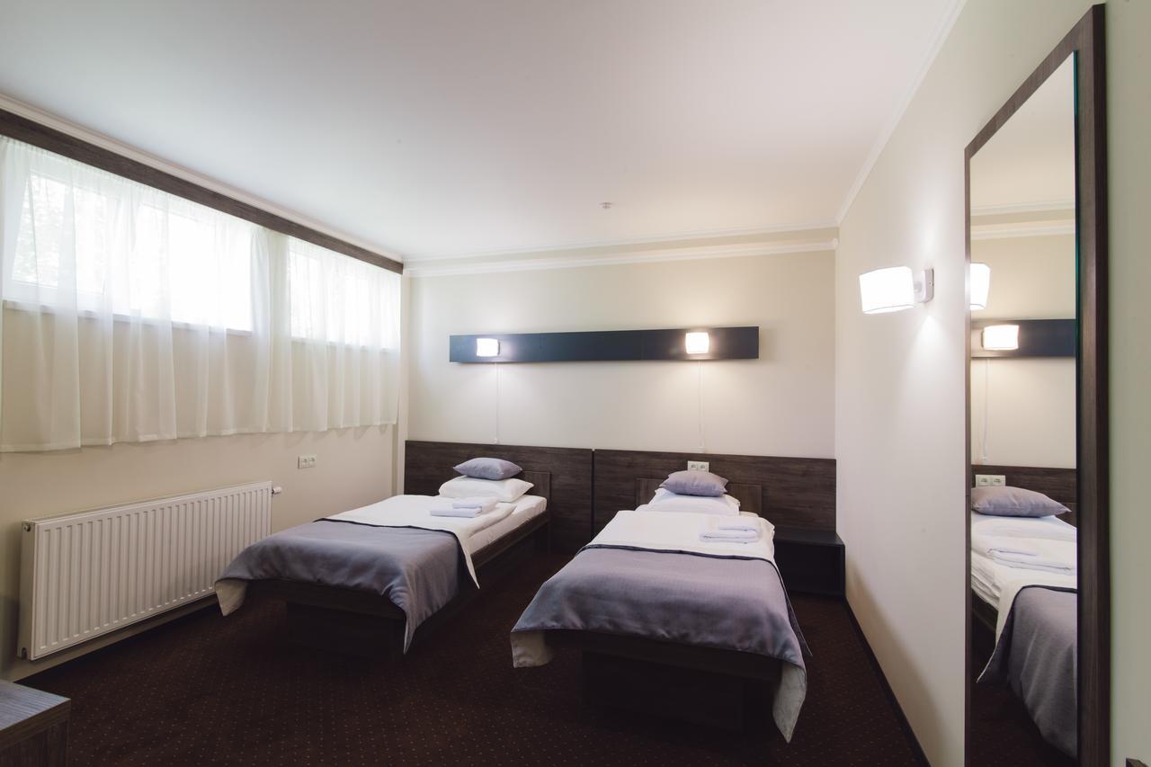 Zinedine Sport-Hotel Uzjhorod Eksteriør billede