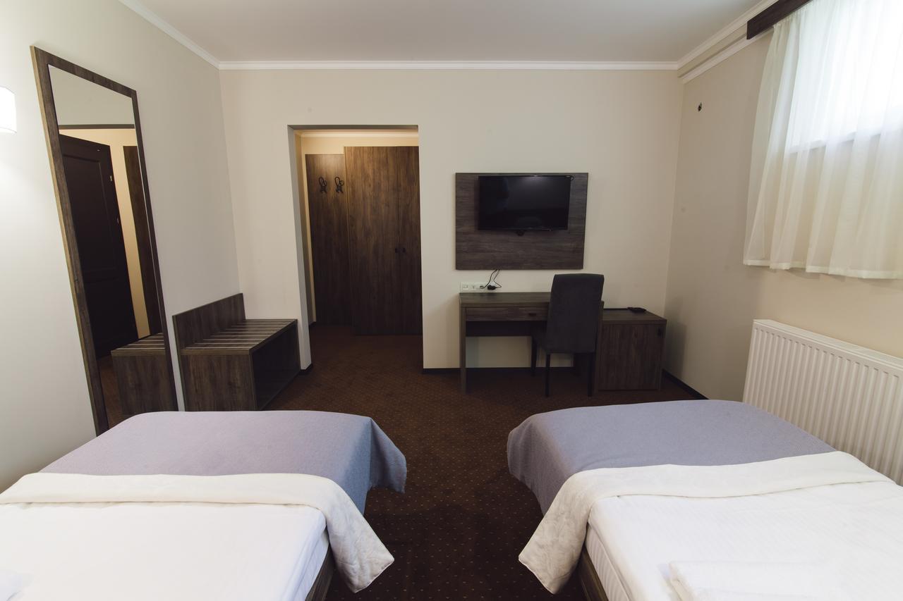 Zinedine Sport-Hotel Uzjhorod Eksteriør billede